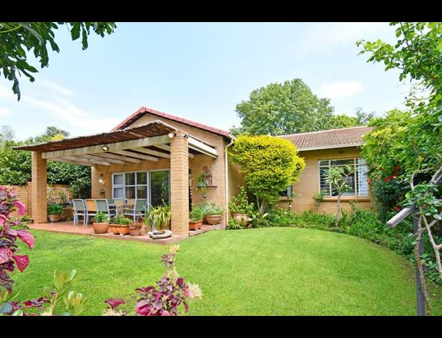 2 BEDROOM TOWNHOUSE FOR SALE IN MORNINGSIDE